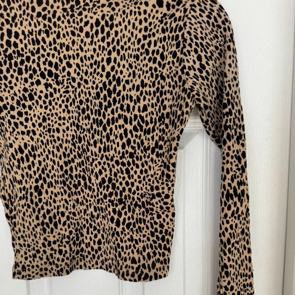 NWOT, Brandy Melville Cheetah / Leopard Print Turtleneck Long Sleeve Top, OSFA - Picture 6 of 8